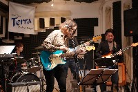 [A9_02689.JPG]
