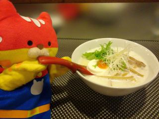 ramen_BeeHive.jpg 320240 15K